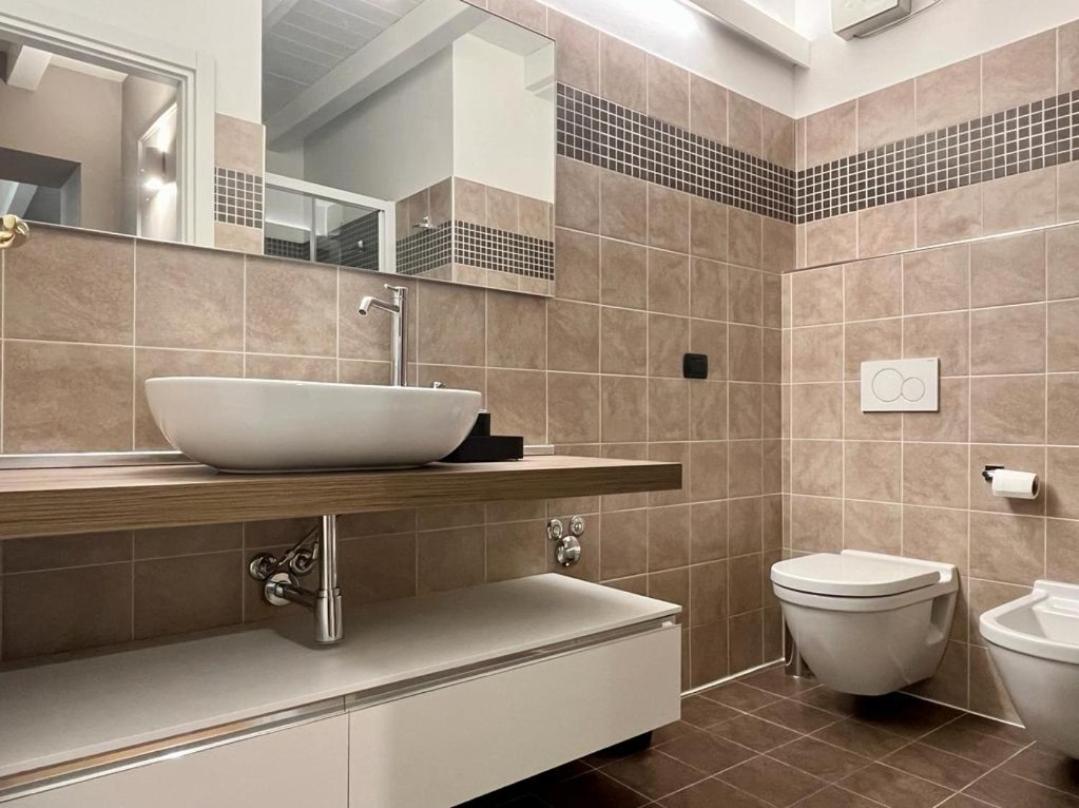 Apartament Moroni *